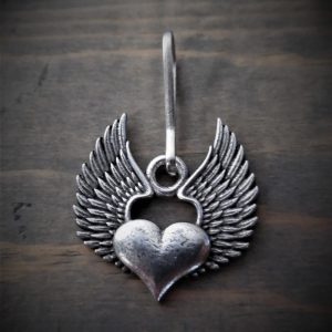 BZP-31 Heart Wing Zipper Pull